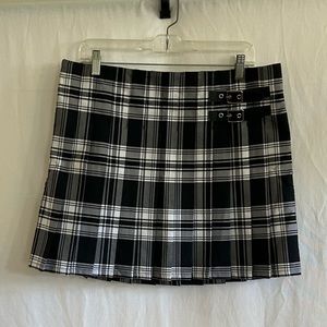 No Boundaries Plaid Skirt